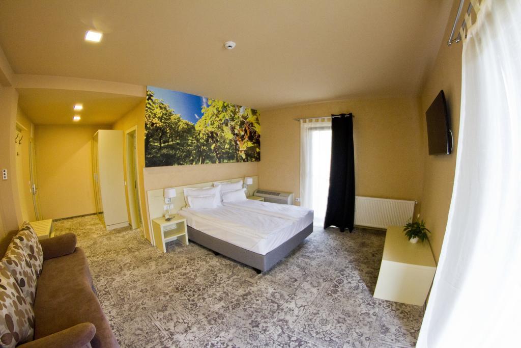 Sarea-N Bucate Hotel Turda Eksteriør billede